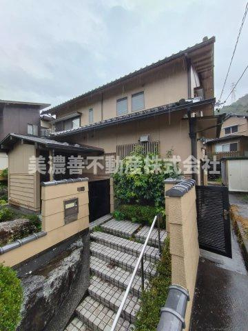 ６５９３７　岐阜市椿洞中古戸建て