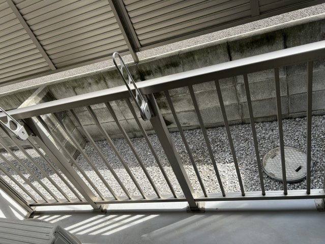 【賃貸マンション】Ｖｉｌｌａ　Ｂｒｉｓｅのバルコニー|お洗濯にも便利なバルコニー付き