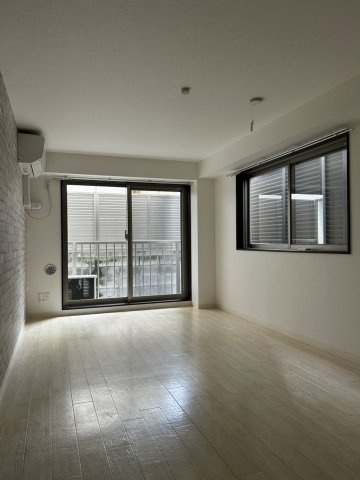 【賃貸マンション】Ｖｉｌｌａ　Ｂｒｉｓｅの居間・リビング|ゆったり過ごせるリビングです