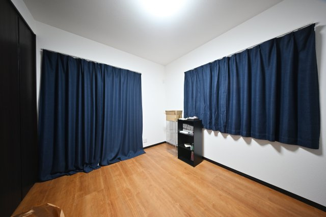 【その他】 | 太田市細谷町　中古戸建 | 2面採光の明るい洋室は子供部屋にもピッタリです♪