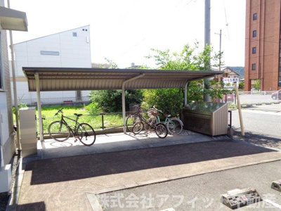 【その他共用部分】 | グラシューズ深津 | 駐輪場