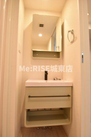 セレニテ京橋クレアの洗面所