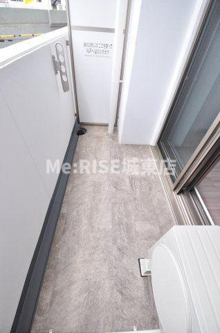 セレニテ京橋クレアのバルコニー