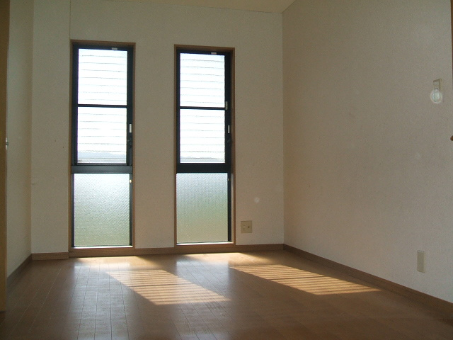 コーポアベニュー大城【キャッシュバック対象物件】の洋室