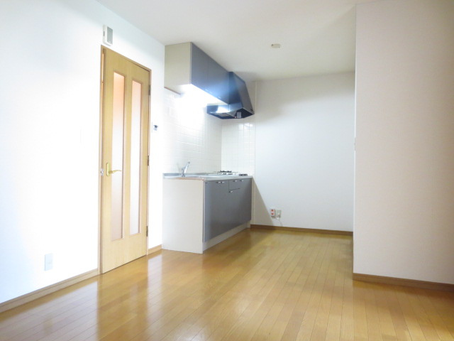 コーポアベニュー大城【キャッシュバック対象物件】の居間・リビング