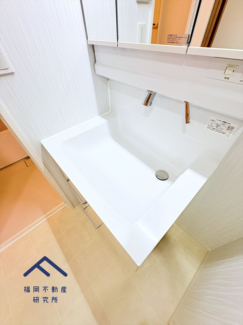 ハウベスト大橋の独立洗面台