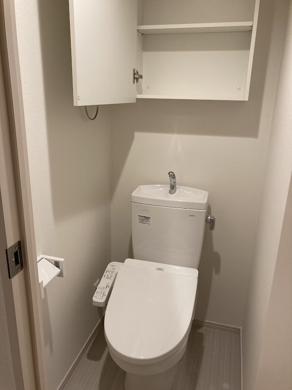【賃貸マンション】リブリ・V*ris　上広谷のトイレ|清潔感のあるトイレです