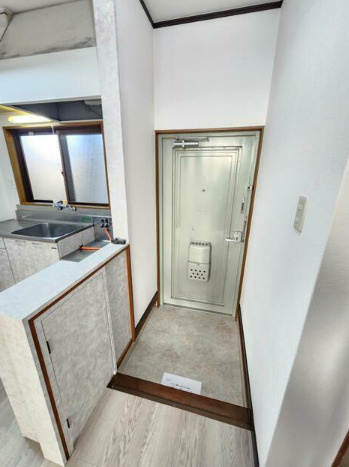 熊本市中央区妙体寺町の賃貸マンションの玄関