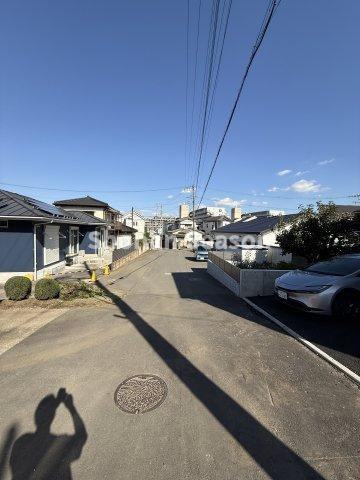 【前面道路含む現地写真】 | 何かお困りの事がございましたら湘南シーズンまで何なりとお申し付け下さい。