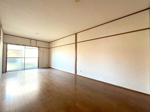 恵マンションの洋室