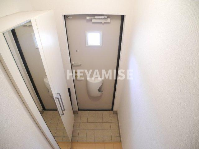 ソレイユの玄関|※同物件反転タイプの写真でございます※現況を優先します※