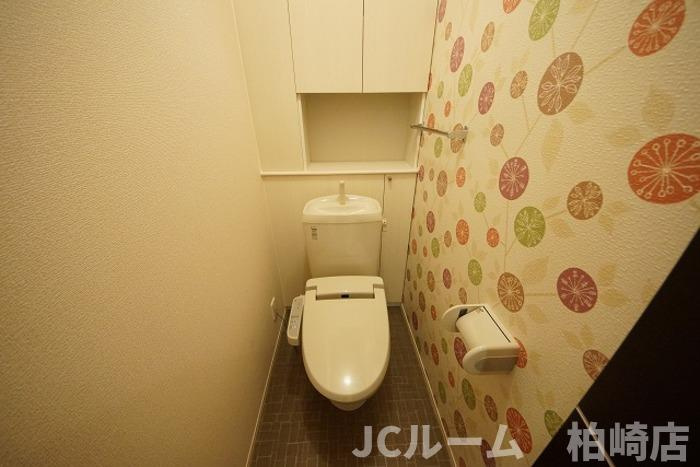 柏崎市東本町３丁目のアパートのトイレ
