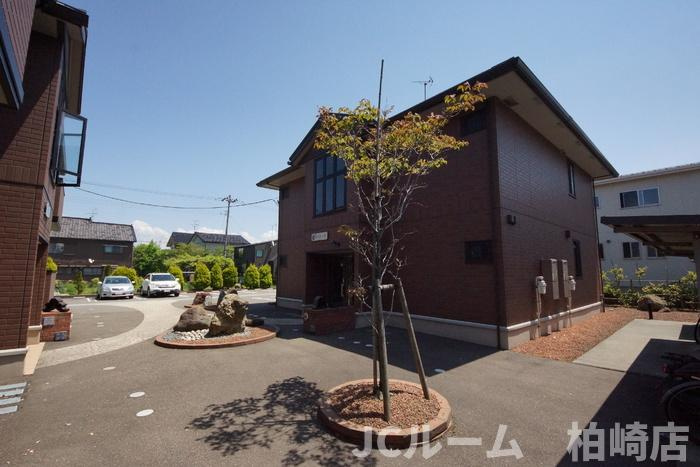 柏崎市東本町３丁目のアパート