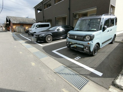 【駐車場】 | クロトリハイツ