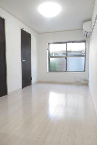 シャンテ八広駅前の居間・リビング