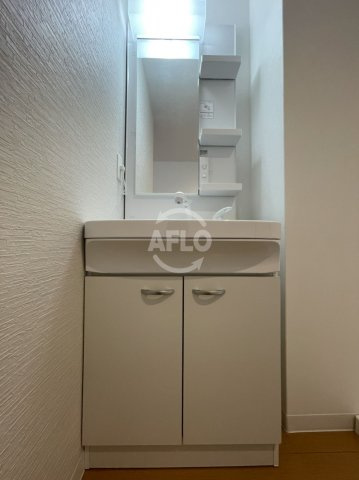 エフエルレジデンス心斎首府の洗面所|エフエルレジデンス心斎首府　独立洗面台