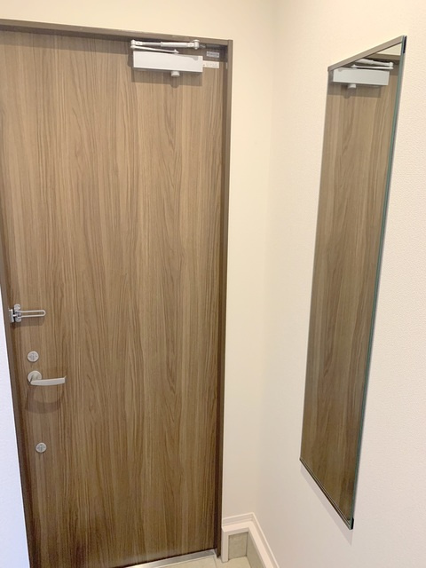 グランヴィラ千歳船橋の玄関