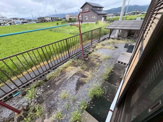 中古戸建　大垣市荒川町　昭和63年築・昭和48年築の庭|南側平屋