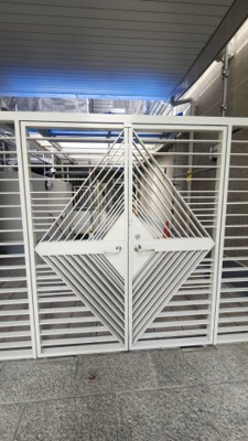 【エントランス】 | パーク・コート御影