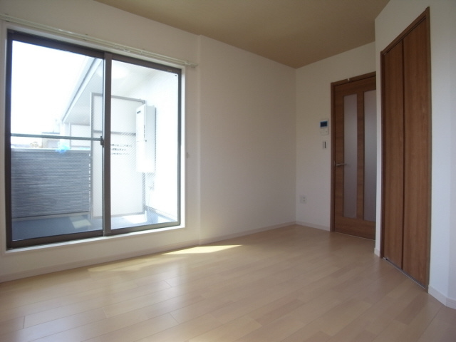 アビタ青木パークサイドの居間・リビング