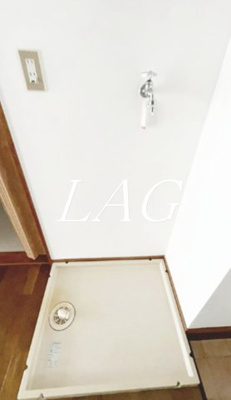 【設備】 | ホワイトパレス | 室内洗濯機置き場です。