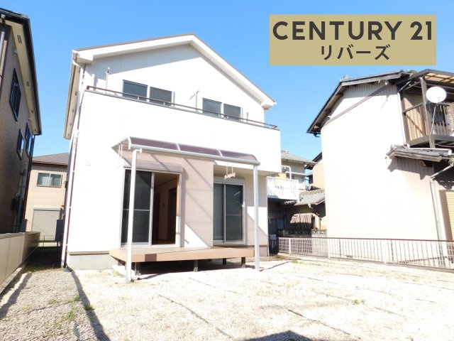 津島市江東町３丁目の中古一戸建の外観|内装リフォーム済み！！　いつでもご案内出来ます♪（お問合せ当日、平日、水曜、夜間の見学でもＯＫ）　敷地７１．２０坪！！　駐車２台ＯＫ　南にウッドデッキ付きの庭♪　全居室６．０以上の広々４ＬＤＫ物件！