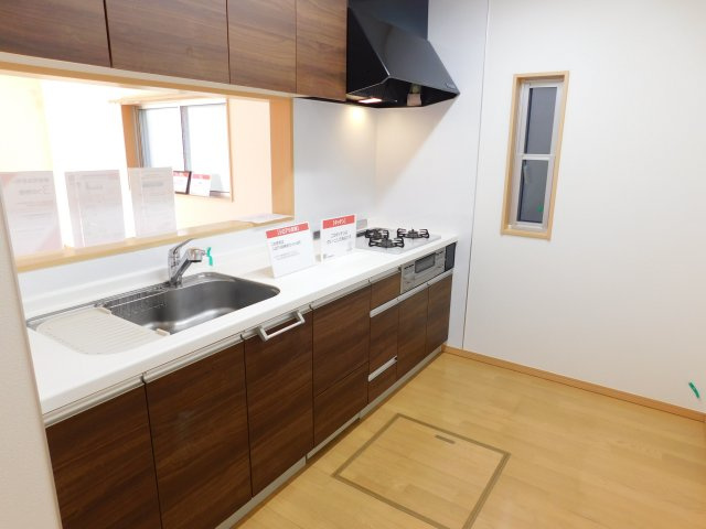 津島市江東町３丁目の中古一戸建のキッチン|◇キッチン◇　　ご家族の様子が伺える対面キッチン♪