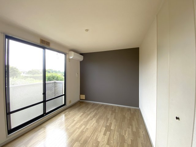 エメラルド蓮沼Cの洋室