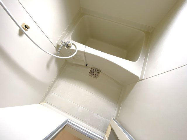 エメラルド蓮沼Cの浴室