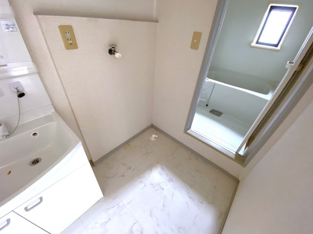 エメラルド蓮沼Cの設備|洗濯機置き場