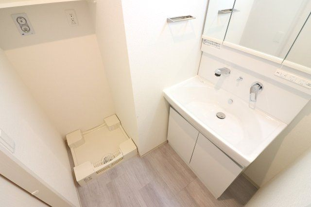 サニティ関目の洗面所