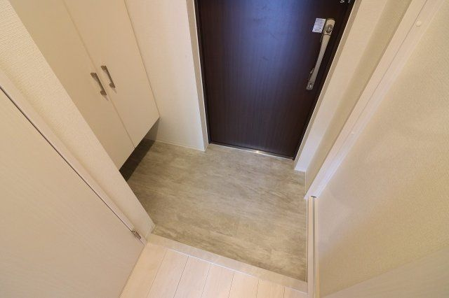 サニティ関目の玄関