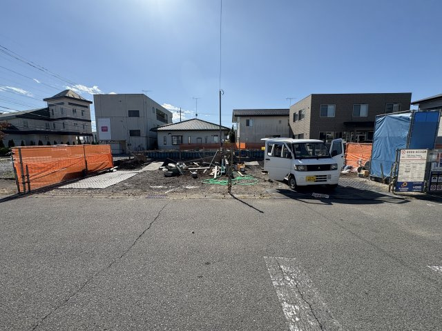 宇都宮市清原台1丁目 全2棟の前面道路含む現地写真|○分譲地○
資料には掲載しきれない情報が現地には沢山あります！
車通りも穏やかで、子育て世代にも嬉しい安心の住環境♪
周辺環境も是非ご自身にてご確認下さい。
※2025年10月撮影