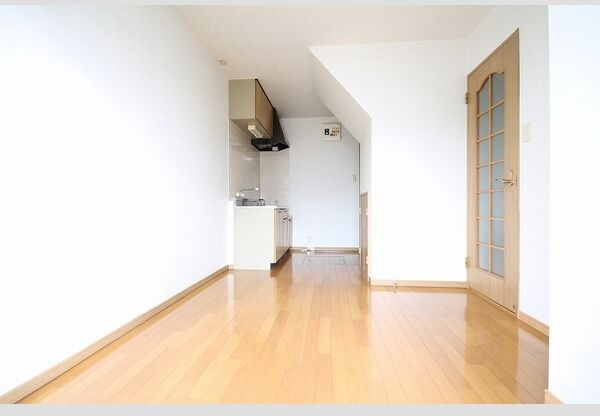 DUPLEX 国王6の居間・リビング