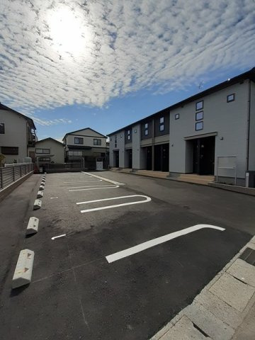 フォーシーズンズⅡの駐車場