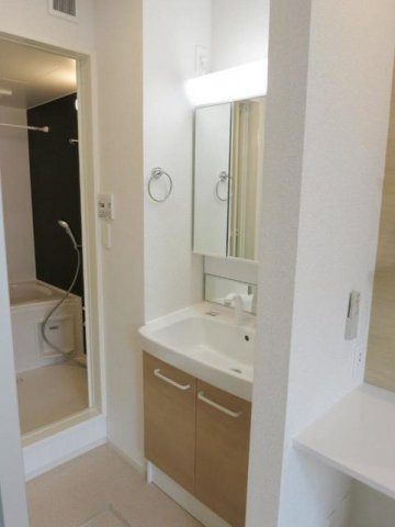 サンローラＡの洗面所