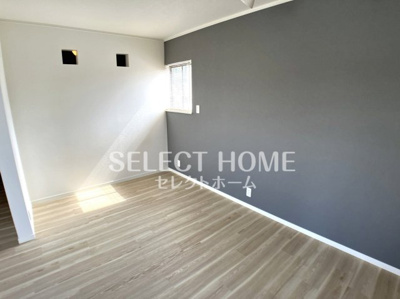 【寝室】 | マキビル | 広くて明るい寝室