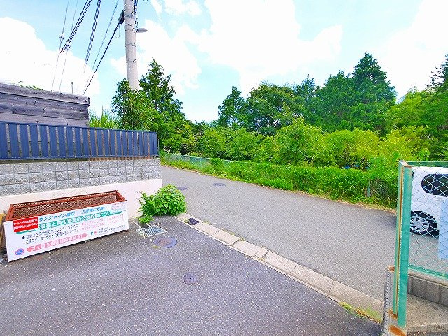 サンシャイン高円のその他共用部分|敷地内ゴミ置き場もあります