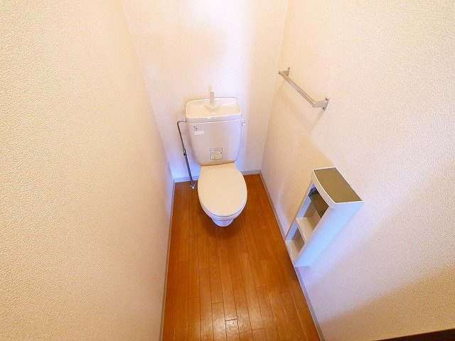 サンシャイン高円のトイレ|コンパクトで使いやすいトイレです
