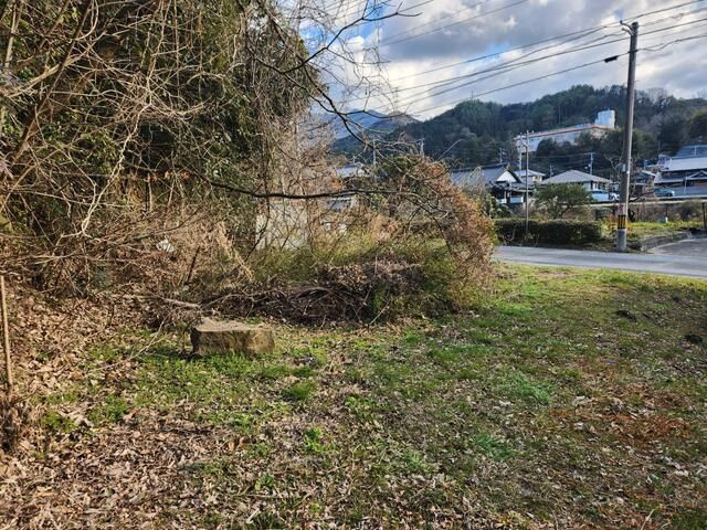 東温市南方の売地の外観