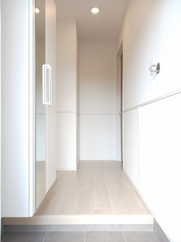 プロムナードの玄関