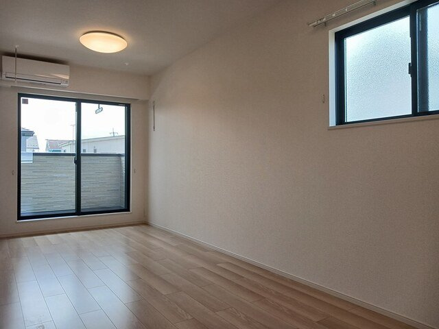 ミライズホーム多門寺　ＥＡＳＴの居間・リビング