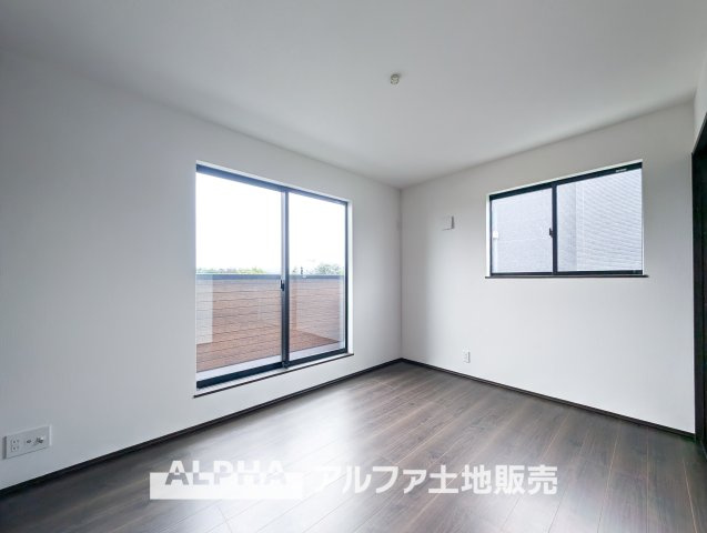 ~あきる野草花~Brand-New Homeの寝室|【room】
◆居室◆光に包まれるように設計された空間。太陽の光が爽やかな目覚めを誘い、良い一日を予感させてくれます。