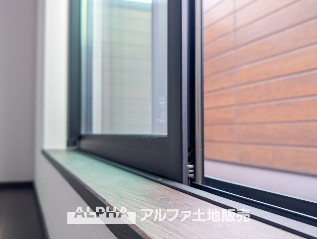 ~あきる野草花~Brand-New Homeのバルコニー|【outward appearance】
◆バルコニー◆家から望む空はブルースカイ。隔てるものは何もなく、そこにあるのは青い空と白い雲の景色がこの街の彩りを演出している。