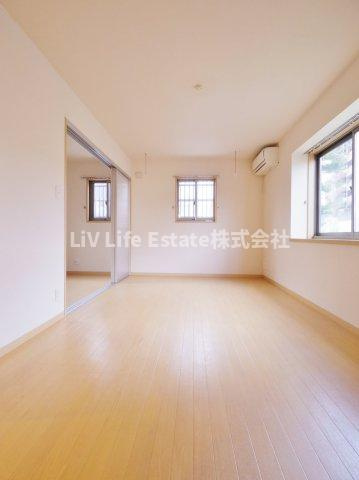 パウゼ西恋ヶ窪の居間・リビング