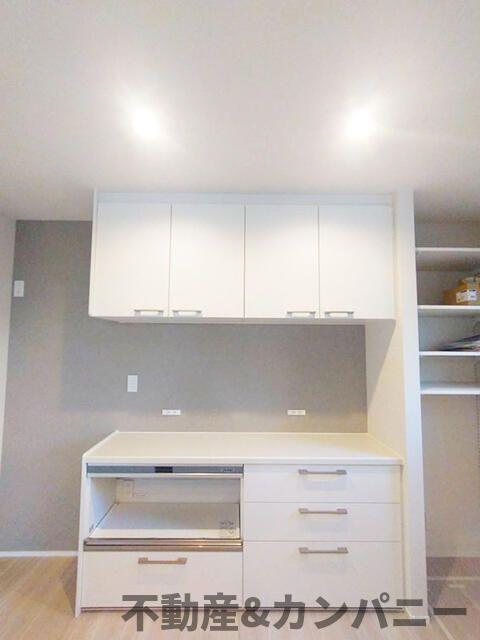 松山市正円寺２丁目の新築一戸建のキッチン|使いやすいキッチンです