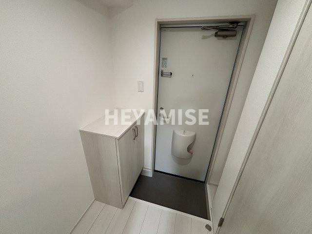 オリーブ平山の玄関