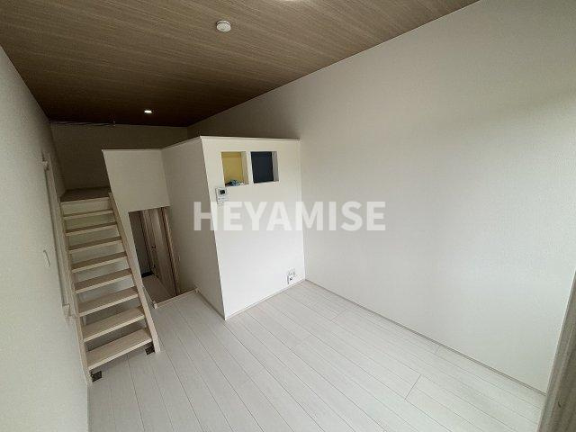 オリーブ平山の居間・リビング