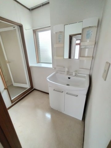 中久喜4丁目濱崎戸建てのトイレ