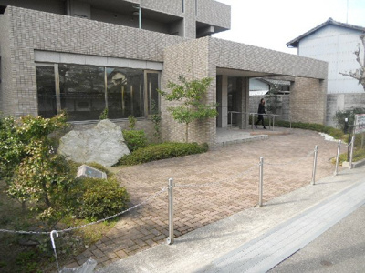 【エントランス】 | スカール道後 | エントランス部分